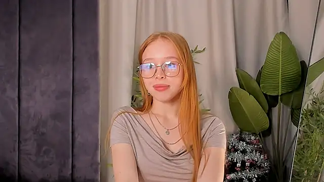 Snapshot of DarylBody chatting on 02/05/25, 10:01 DarylBody online show from 02/05/25, 10:01