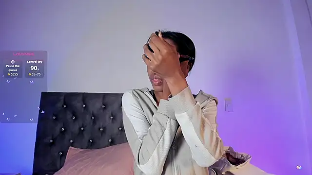 Zaira Rose  online show from 10/20/25, 02:50