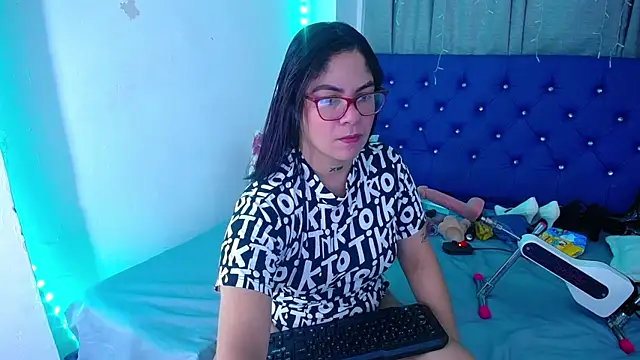 Snapshot of hornny_cougar chatting on 09/09/25, 03:17 hornny cougar online show from 09/09/25, 03:17
