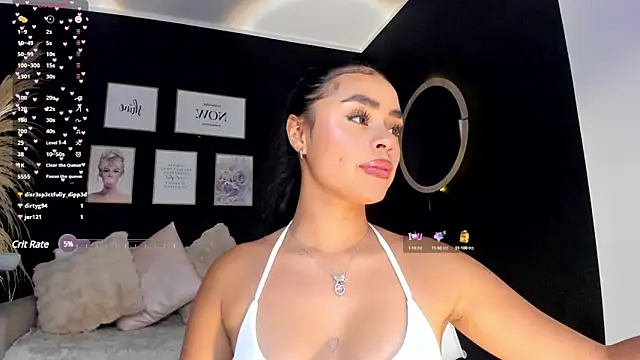 Snapshot of meli_ortiz_ chatting on 03/07/25, 04:00 meli ortiz online show from 03/07/25, 04:00