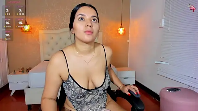 Hadley  online show from 09/11/25, 03:28