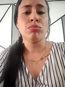 kamila lovee online show from 02/07/25, 06:24