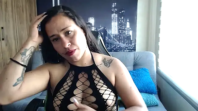 kamila lovee online show from 11/04/25, 01:21