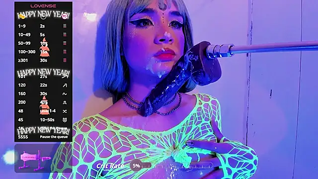 Snapshot of Sarahi_Camila chatting on 11/21/25, 08:24 Sarahi Camila online show from 11/21/25, 08:24