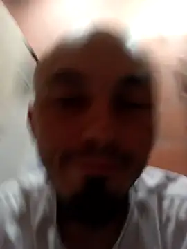 Snapshot of Jean18060 chatting on 09/28/25, 01:16 Jean18060 online show from 09/28/25, 01:16