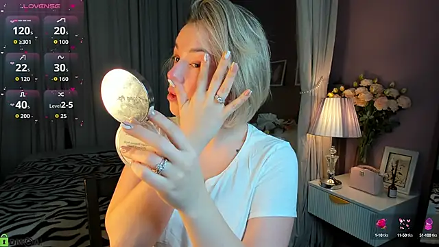 Nikki Kai online show from 10/13/25, 01:05