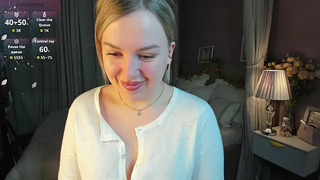 Nikki Kai online show from 11/17/25, 12:27