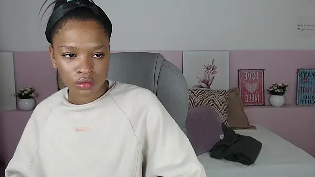 brendathompson  online show from 02/13/25, 12:32