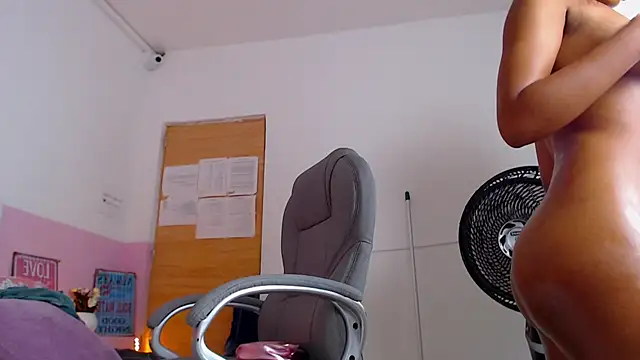 brendathompson  online show from 02/22/25, 07:47