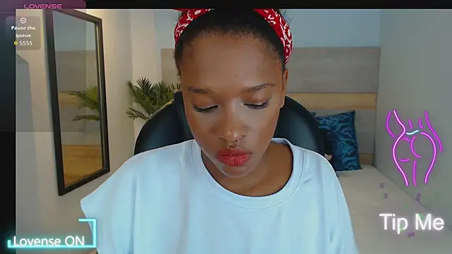 brendathompson  online show from 09/23/25, 01:52