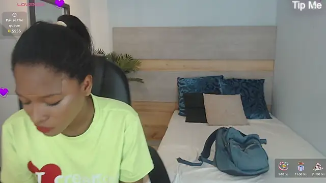 brendathompson  online show from 09/26/25, 03:43