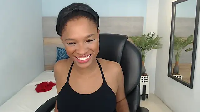 brendathompson  online show from 10/11/25, 02:11