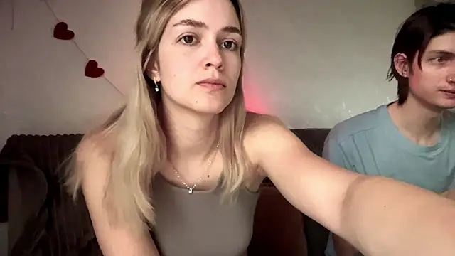 Snapshot of amandatalk chatting on 10/12/25, 06:01 amandatalk online show from 10/12/25, 06:01