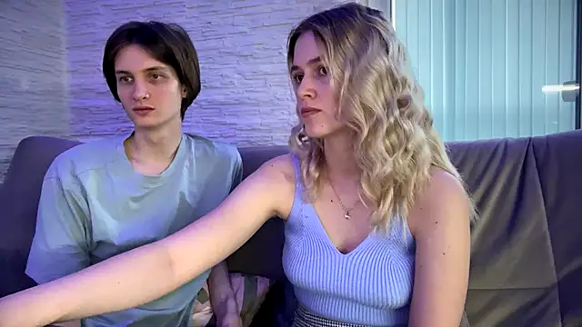 Snapshot of amandatalk chatting on 11/10/25, 06:56 amandatalk online show from 11/10/25, 06:56