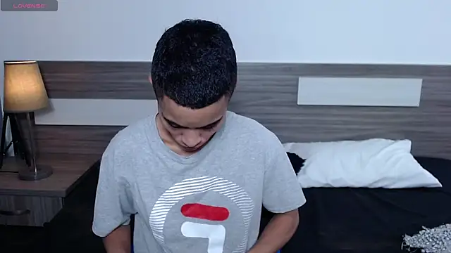 Liiamthompson online show from 11/05/25, 11:21