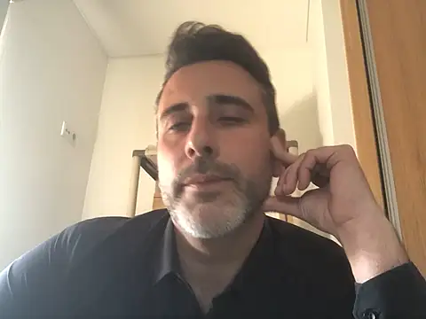 66MA69 online show from 01/31/25, 01:56