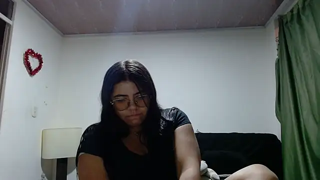 viccky vick online show from 10/19/25, 03:18