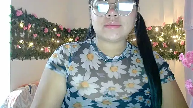 viccky vick online show from 11/19/25, 01:27