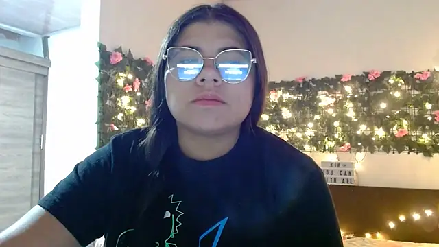 viccky vick online show from 11/19/25, 10:43