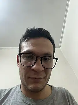 Snapshot of devilXAngel5 chatting on 11/05/25, 06:30 devilXAngel5 online show from 11/05/25, 06:30