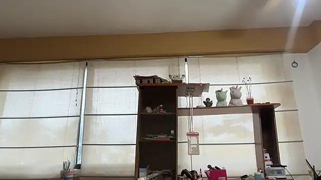 Snapshot of Mermaid-hana chatting on 10/21/25, 11:22 Mermaid-hana online show from 10/21/25, 11:22