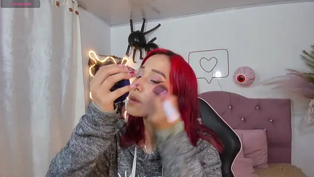 palmerfox tay online show from 10/19/25, 03:29