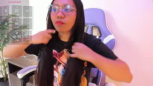 Snapshot of yeikafoxy chatting on 03/07/25, 10:56 yeikafoxy online show from 03/07/25, 10:56