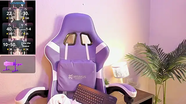 Snapshot of yeikafoxy chatting on 03/11/25, 11:23 yeikafoxy online show from 03/11/25, 11:23