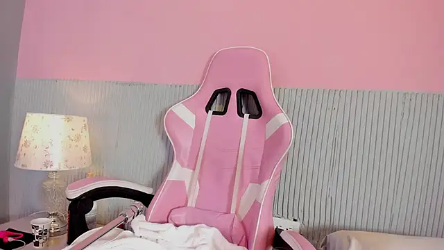 Snapshot of yeikafoxy chatting on 10/05/25, 06:34 yeikafoxy online show from 10/05/25, 06:34