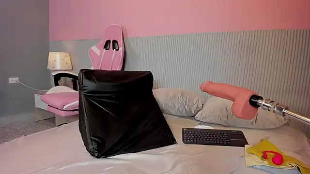 Snapshot of yeikafoxy chatting on 10/11/25, 11:09 yeikafoxy online show from 10/11/25, 11:09