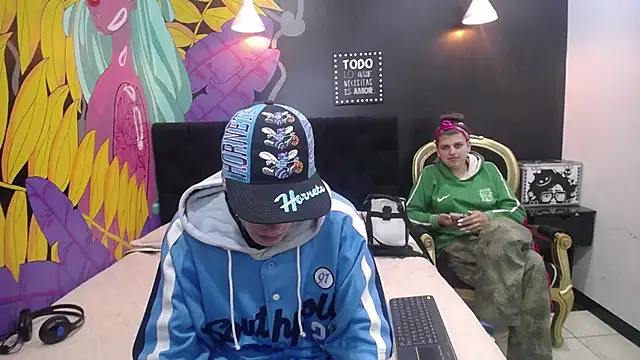 SimonAndJocelyn online show from 02/20/25, 07:52