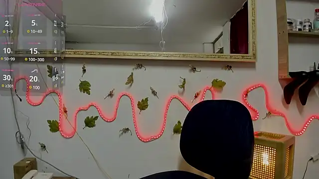 Snapshot of IZZY_BEAUTIFUL chatting on 02/26/25, 09:27 IZZY BEAUTIFUL online show from 02/26/25, 09:27