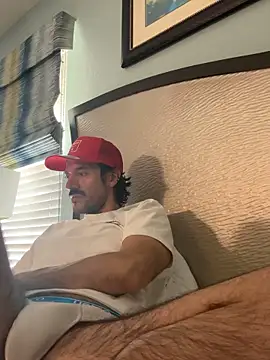 Snapshot of Nikolaj-pristino chatting on 11/13/25, 07:13 Nikolaj-pristino online show from 11/13/25, 07:13