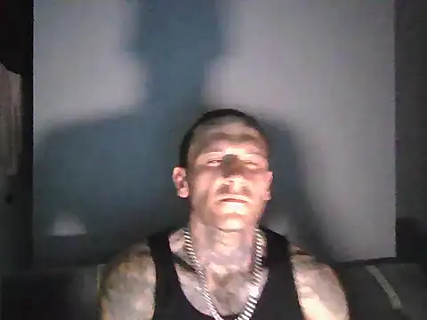 cruz815 online show from 11/19/25, 07:03