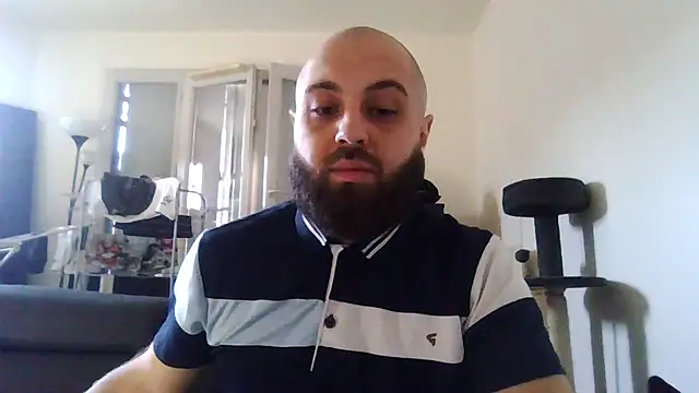 Snapshot of Zer_oki chatting on 02/05/25, 12:38 Zer oki online show from 02/05/25, 12:38