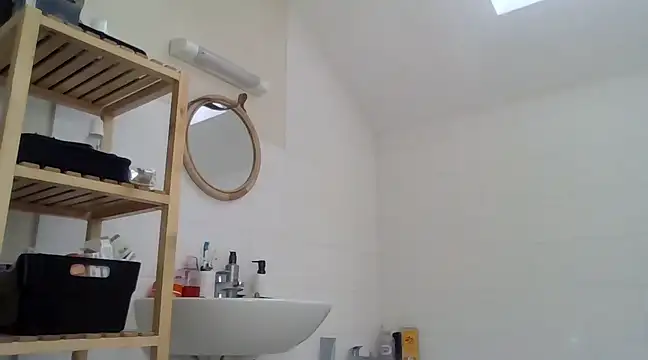 Snapshot of Zer_oki chatting on 03/08/25, 10:54 Zer oki online show from 03/08/25, 10:54