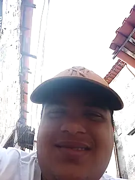 Snapshot of GordinPF chatting on 10/28/25, 11:14 GordinPF online show from 10/28/25, 11:14