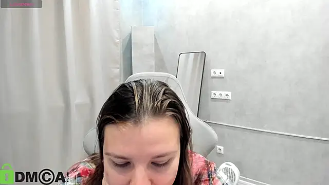 Snapshot of Jenny_Jimmy chatting on 09/24/25, 12:14 Jenny Jimmy online show from 09/24/25, 12:14