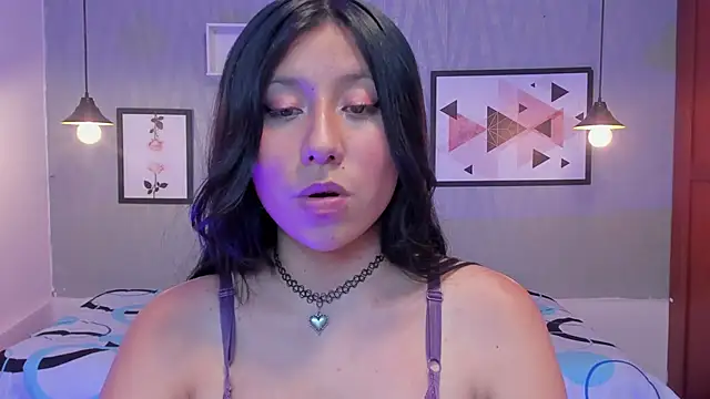Nohemi louse online show from 02/25/25, 01:20