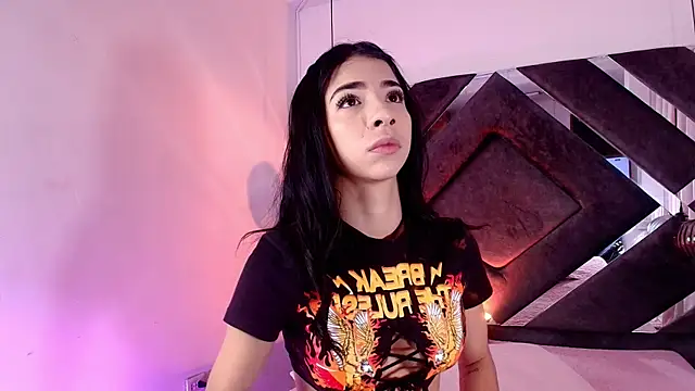 sara lopee1 online show from 09/10/25, 11:54