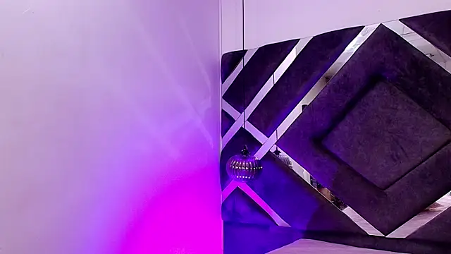 sara lopee1 online show from 10/02/25, 12:01