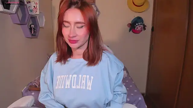 Snapshot of chloe_rockss_ chatting on 03/05/25, 12:59 chloe rockss online show from 03/05/25, 12:59
