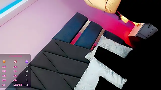 Snapshot of Dalis_Hills chatting on 10/26/25, 12:22 Dalis Hills online show from 10/26/25, 12:22