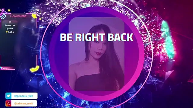 Snapshot of princess0303 chatting on 09/18/25, 04:58 princess0303 online show from 09/18/25, 04:58