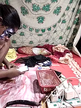 Snapshot of monekhan123 chatting on 02/05/25, 07:31 monekhan123 online show from 02/05/25, 07:31