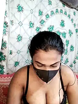 Snapshot of monekhan123 chatting on 03/13/25, 07:28 monekhan123 online show from 03/13/25, 07:28