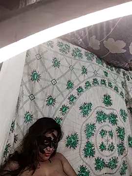 Snapshot of monekhan123 chatting on 03/21/25, 04:49 monekhan123 online show from 03/21/25, 04:49