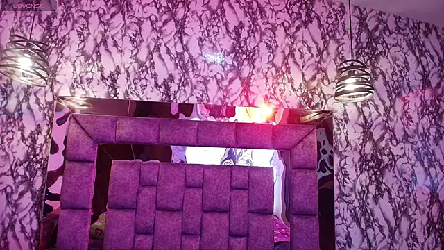 Raichell  online show from 11/25/25, 04:34