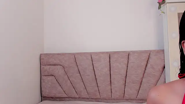 leahaltomm online show from 10/18/25, 07:14