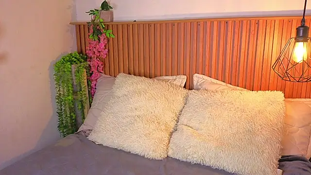 vicky bass online show from 09/21/25, 07:48